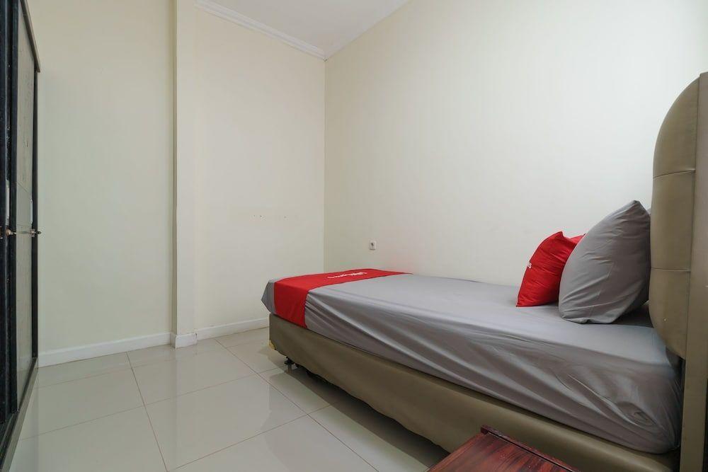 Джакарта: Residences by RedDoorz near Setiabudi One Mall