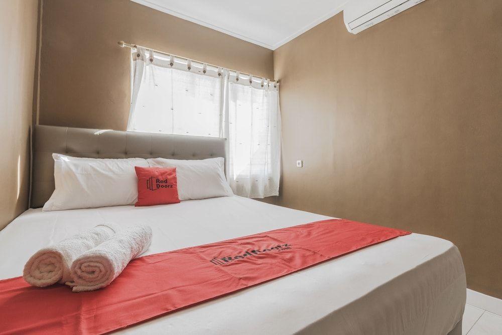 Джакарта: Residences by RedDoorz near Setiabudi One Mall