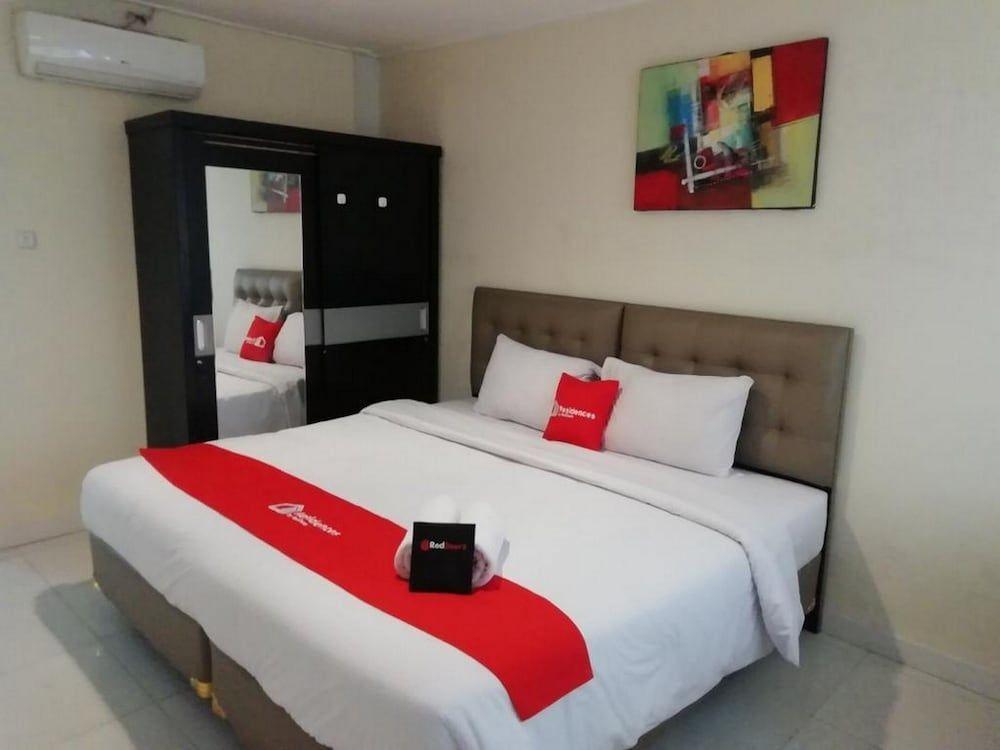 Джакарта: Residences by RedDoorz near Setiabudi One Mall