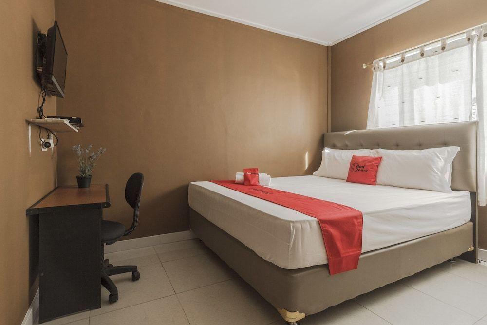 Джакарта: Residences by RedDoorz near Setiabudi One Mall
