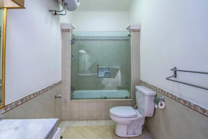 Джакарта: RedDoorz Plus @ Tendean