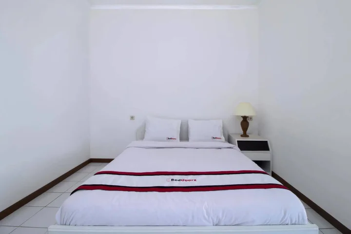 Джакарта: RedDoorz Plus @ Tendean