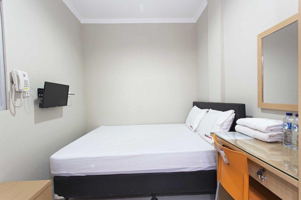 Джакарта: RedDoorz @ Mangga Besar