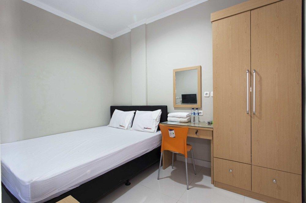 Джакарта: RedDoorz @ Mangga Besar