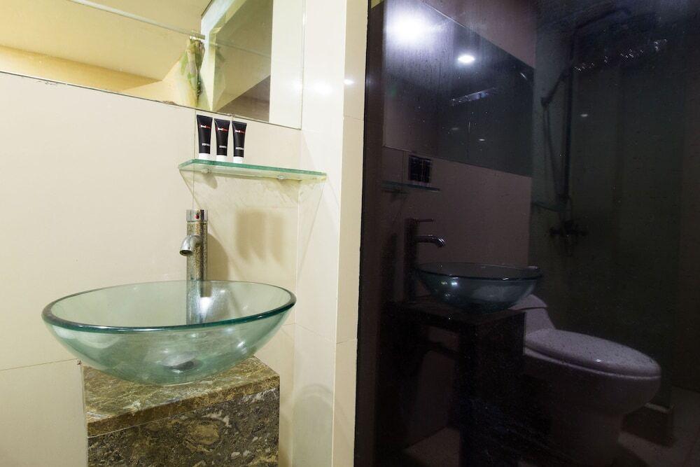 Джакарта: RedDoorz @ Mangga Besar 4