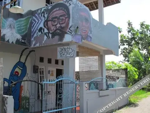 Батуретно: House of Nasi Bungkus