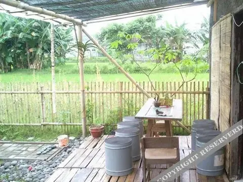 Батуретно: House of Nasi Bungkus