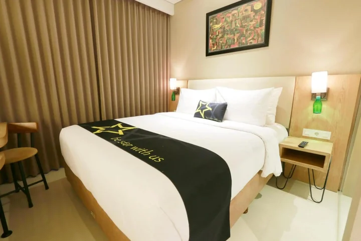 Депок: Yellow Star Hotel Gejayan