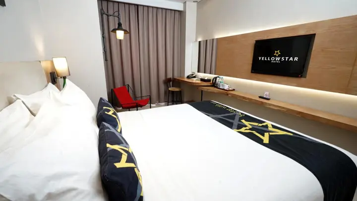 Депок: Yellow Star Hotel Gejayan