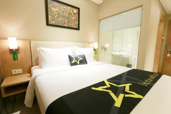 Депок: Yellow Star Hotel Gejayan