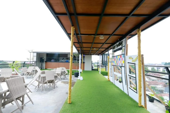 Депок: Yellow Star Hotel Gejayan