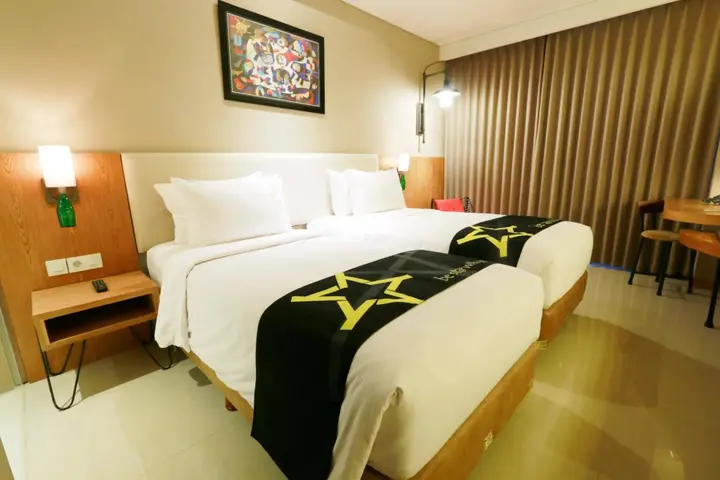 Депок: Yellow Star Hotel Gejayan