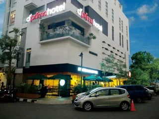 Джакарта: d'primahotel Melawai Blok M