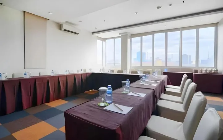 Джакарта: Sare Hotel