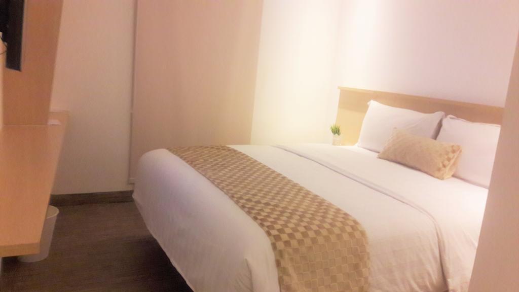 Джакарта: Sare Hotel