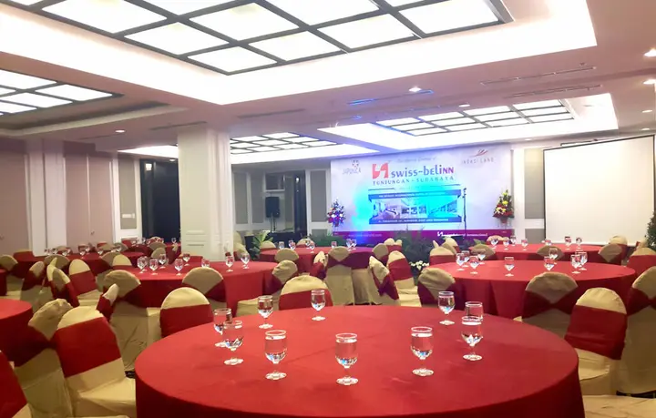 Сурабая: Swiss-Belinn Tunjungan Surabaya