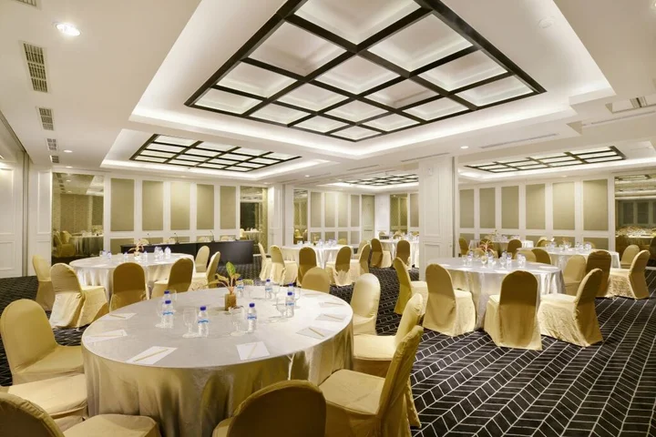 Сурабая: Swiss-Belinn Tunjungan Surabaya