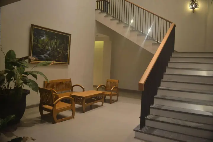 Сукохарджо: Grand Laguna Hotel & Villa