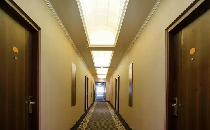 Суракарта: Adhiwangsa Hotel & Convention Hall