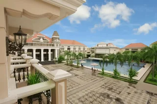 Суракарта: Adhiwangsa Hotel & Convention Hall