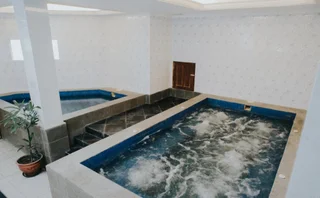 Суракарта: Adhiwangsa Hotel & Convention Hall