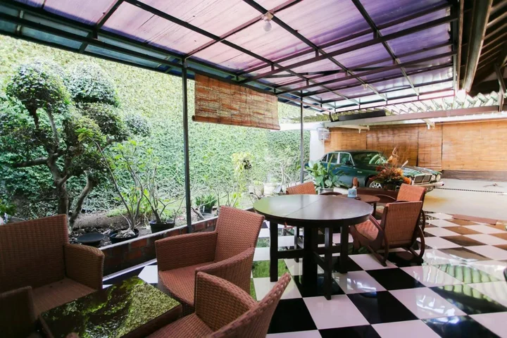 Сурабая: Santo Guest House