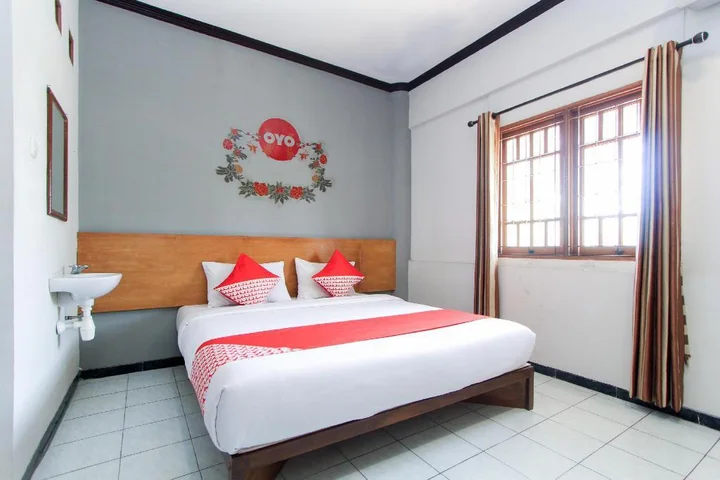 Сурабая: Santo Guest House