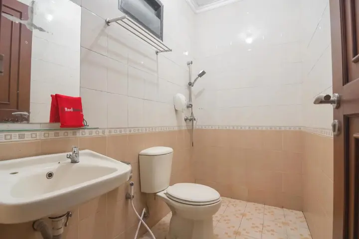 Бандунг: RedDoorz near Cihampelas Walk