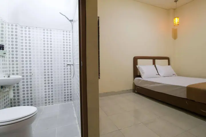 Джакарта: RedDoorz @ Taman Sari