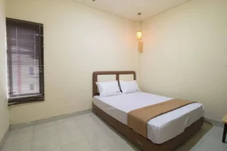 Джакарта: RedDoorz @ Taman Sari