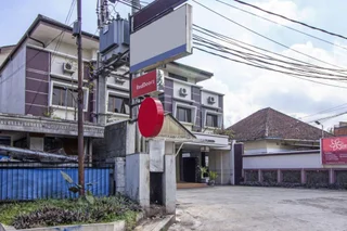 Бандунг: RedDoorz Plus @ Wastu Kencana