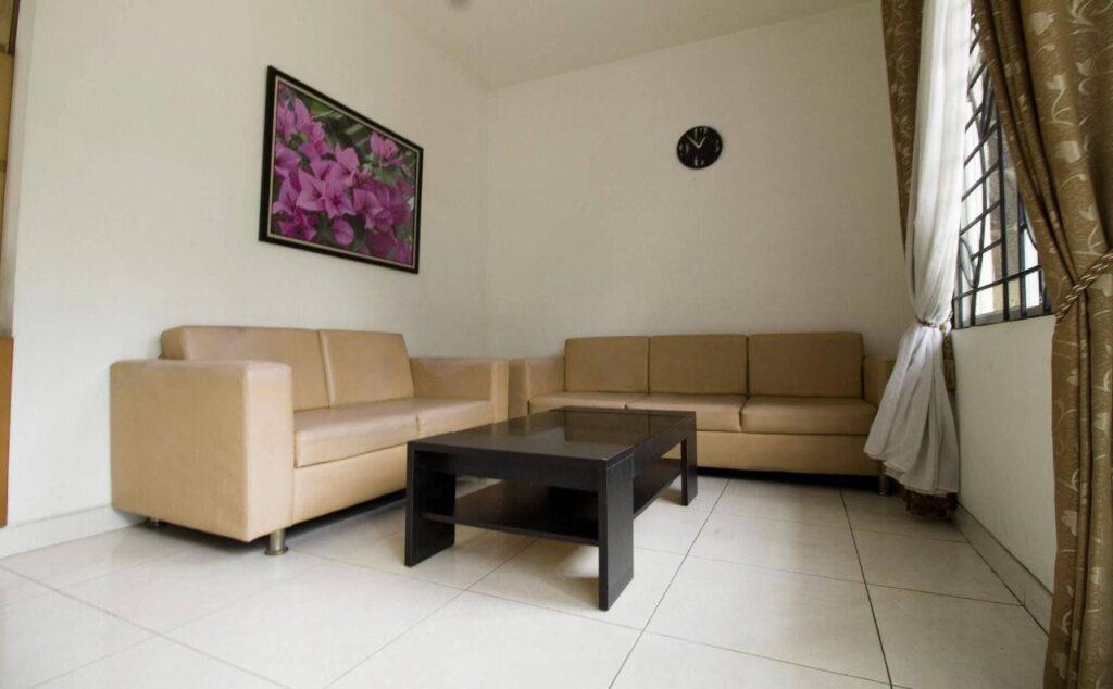 Тангеранг: RedDoorz Plus near Lippo Karawaci
