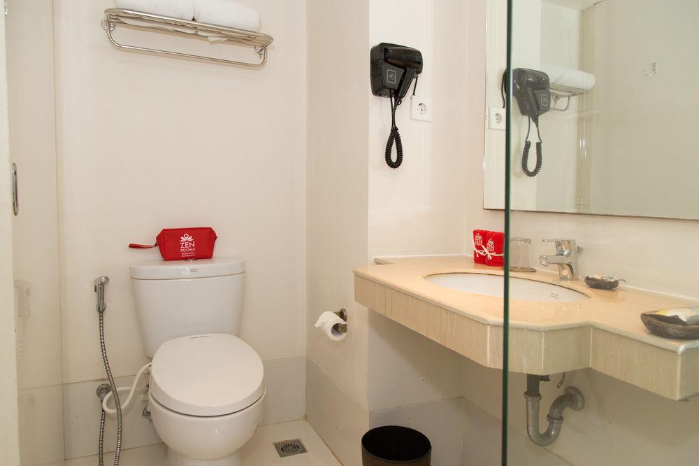 Кута: ZenRooms Kuta Jerman Beach