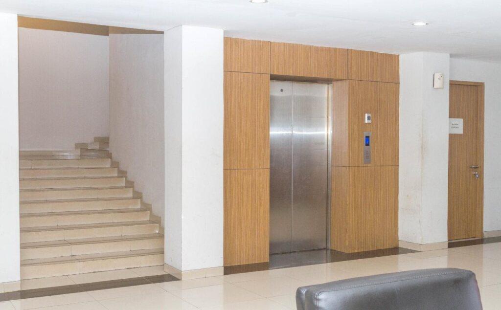 Бандунг: RedDoorz Plus @ Cibogo Bawah