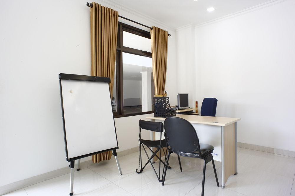 Джакарта: RedDoorz Duren Tiga