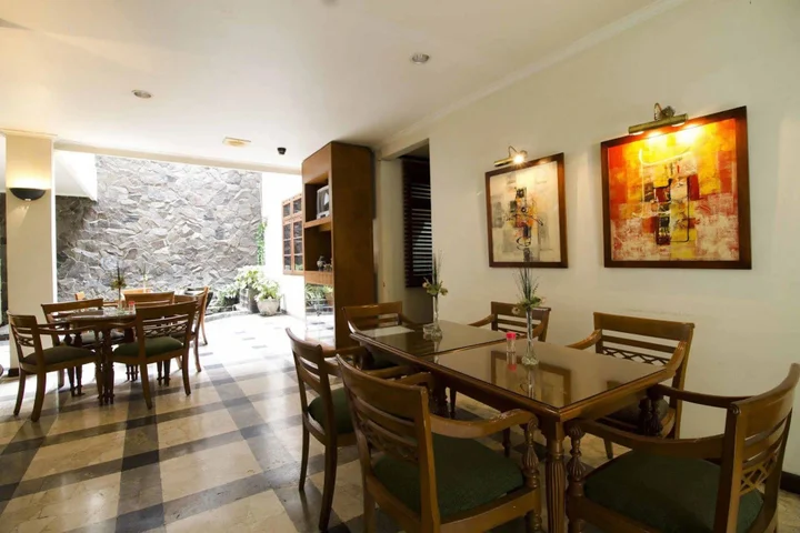 Бандунг: Hotel Utari Dago