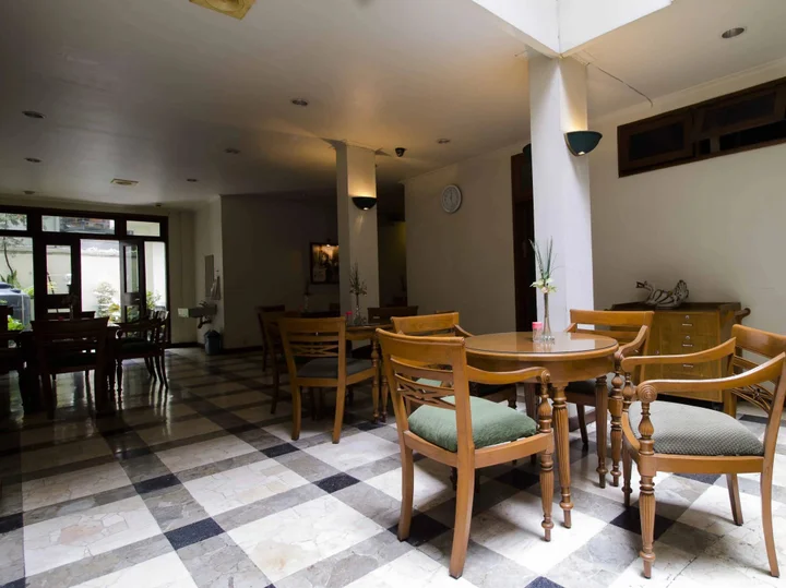 Бандунг: Hotel Utari Dago