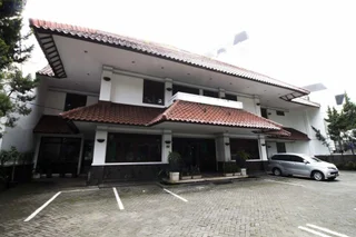 Бандунг: Hotel Utari Dago