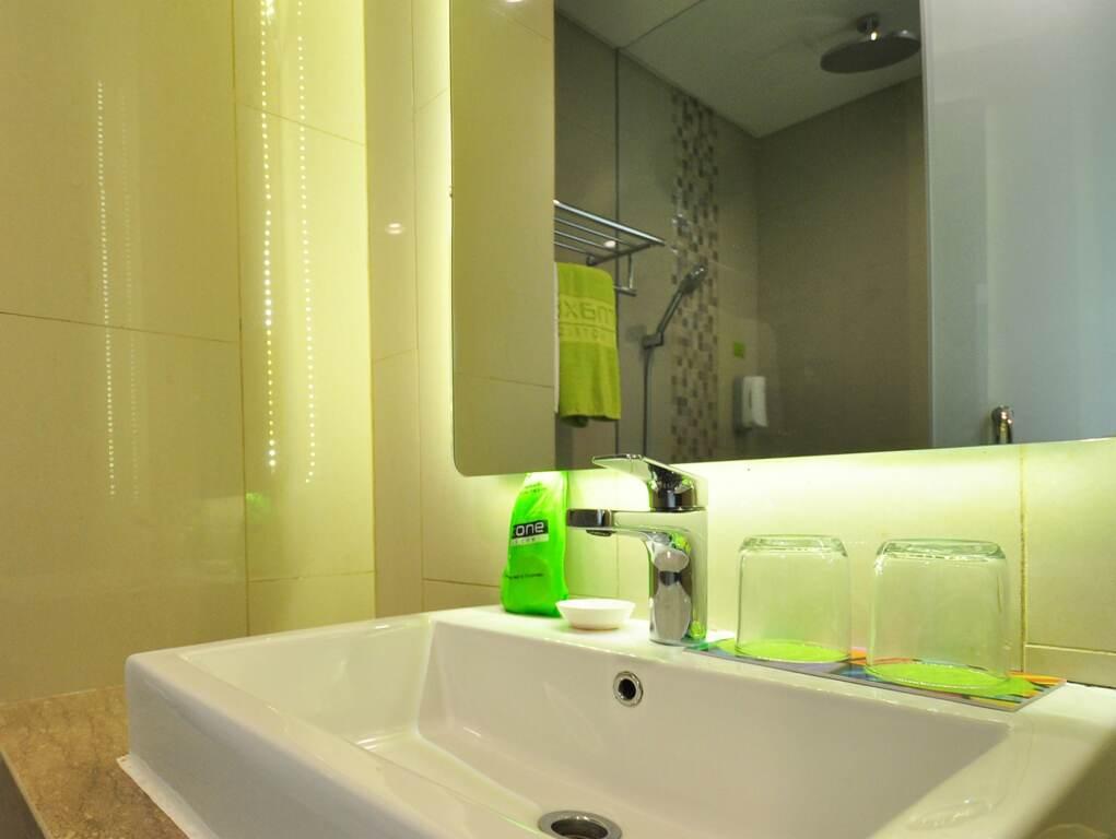 Джакарта: MaxOneHotels.com at Kramat