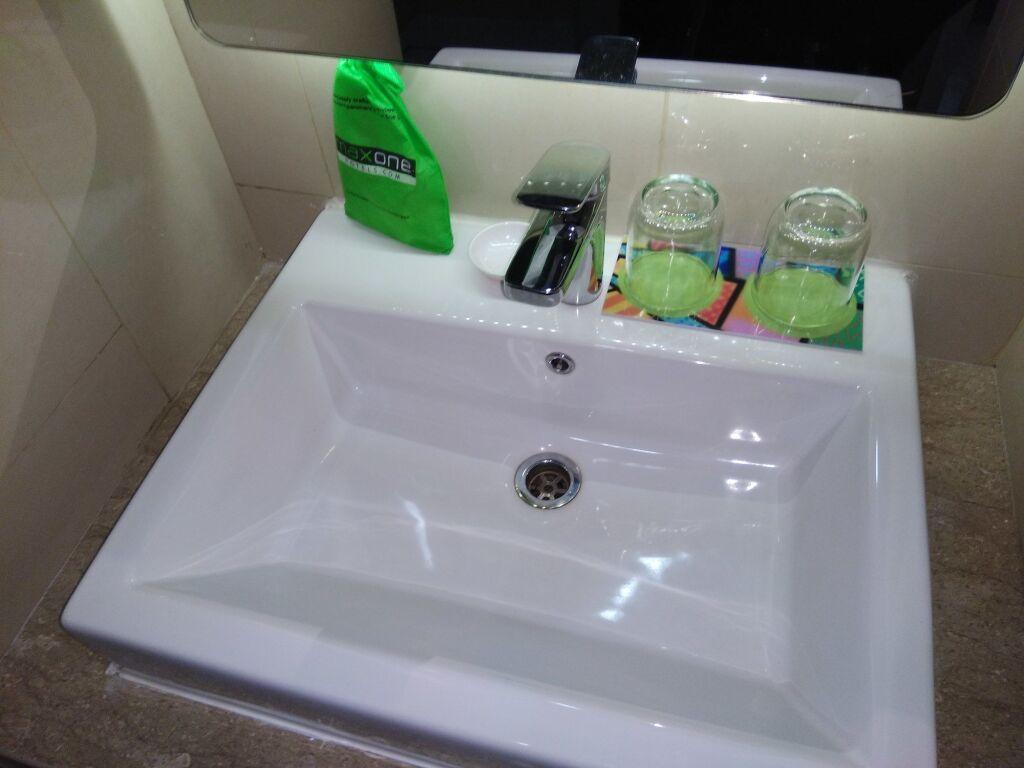 Джакарта: MaxOneHotels.com at Kramat