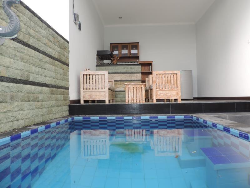Сукавати: Nini Negari Villa