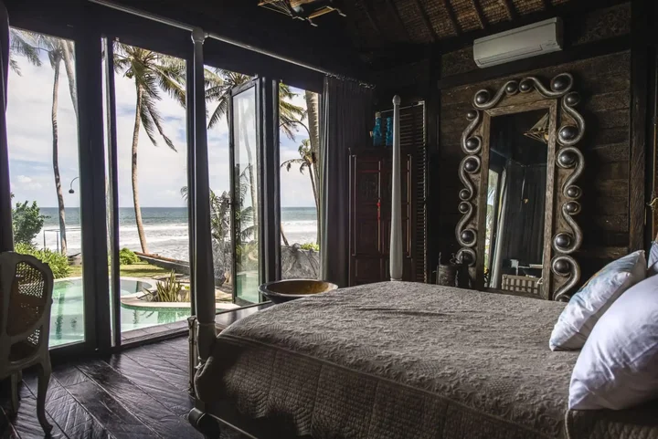 Табанан: Absolute Beachfront Romantic Villa Laut