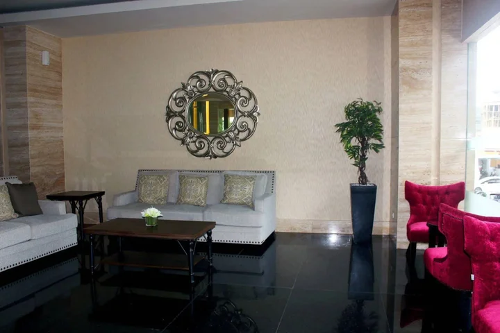 Макассар: Demelia Hotel