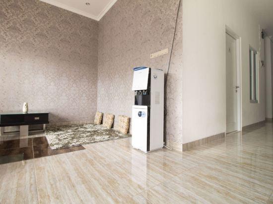 Джакарта: RedDoorz Mampang 7