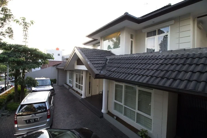 Бандунг: RedDoorz @ Simpang Dago