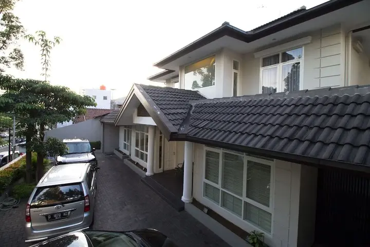 Бандунг: RedDoorz @ Simpang Dago
