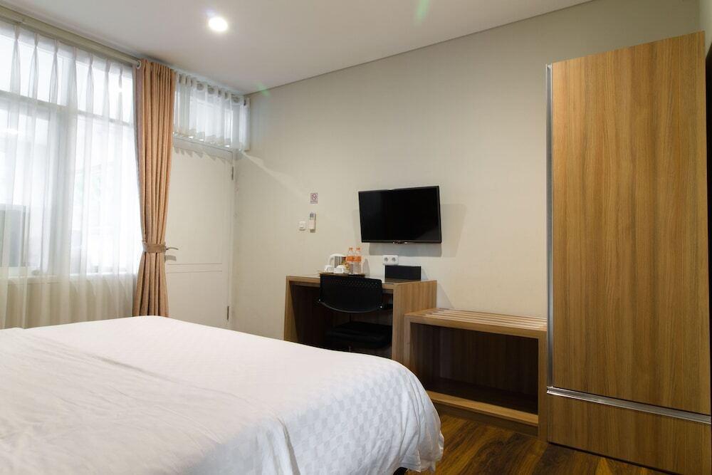 Бандунг: RedDoorz @ Simpang Dago