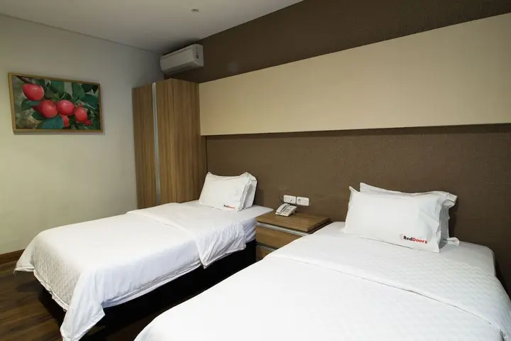 Бандунг: RedDoorz @ Simpang Dago