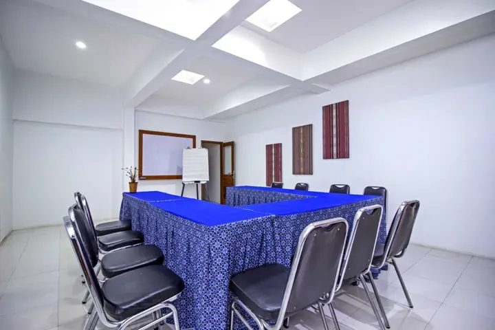 Бандунг: RedDoorz Plus near RS Hasan Sadikin