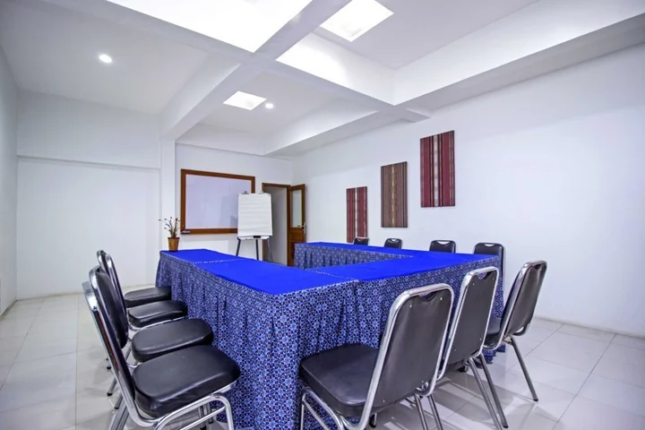 Бандунг: RedDoorz Plus near RS Hasan Sadikin